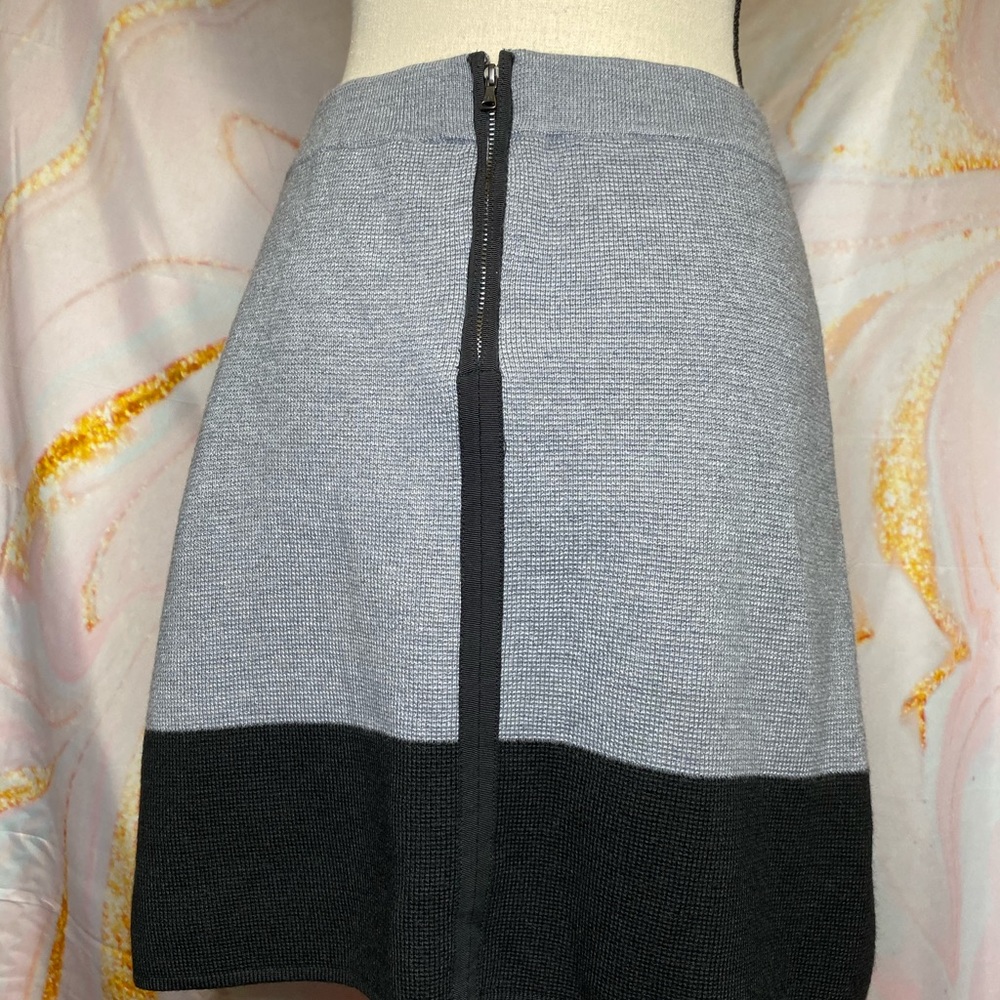 Loft Women’s Midi Skirt Size 4 Pencil - Picture 2 of 8